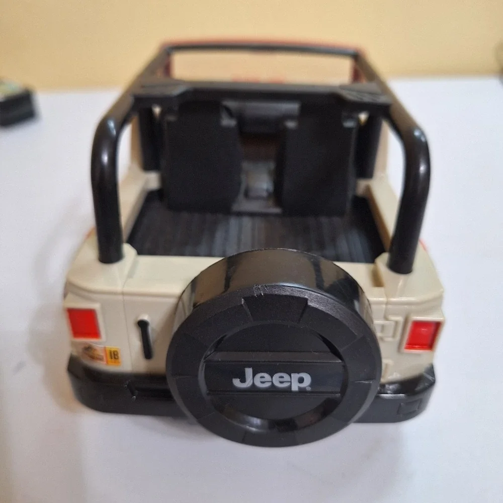 Jurassic Park Jeep JP18 RC‎ Toy Jada 2014 Wrangler Remote Missing